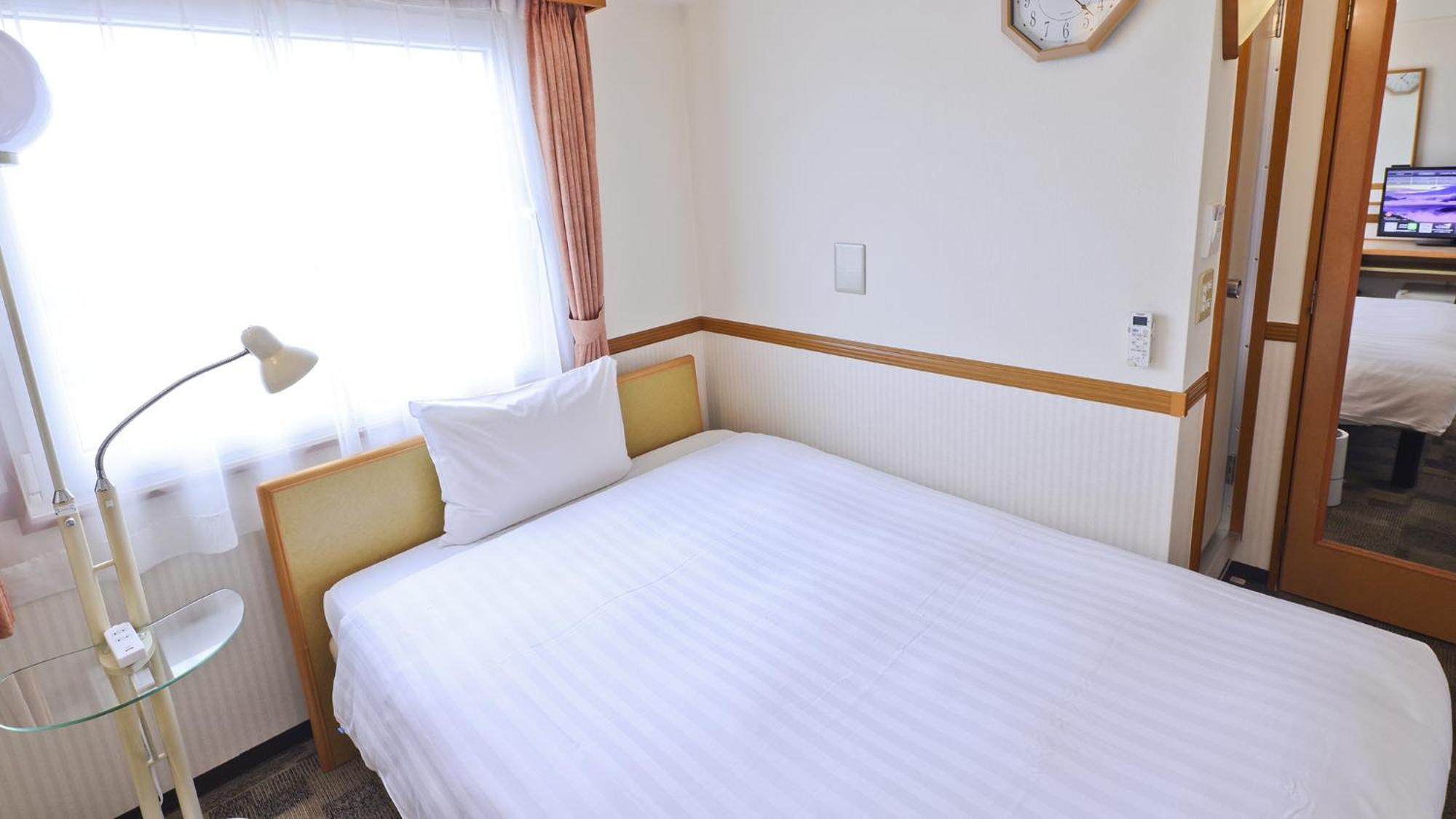 Toyoko Inn Hakata-Guchi Ekimae Фукуока Номер фото