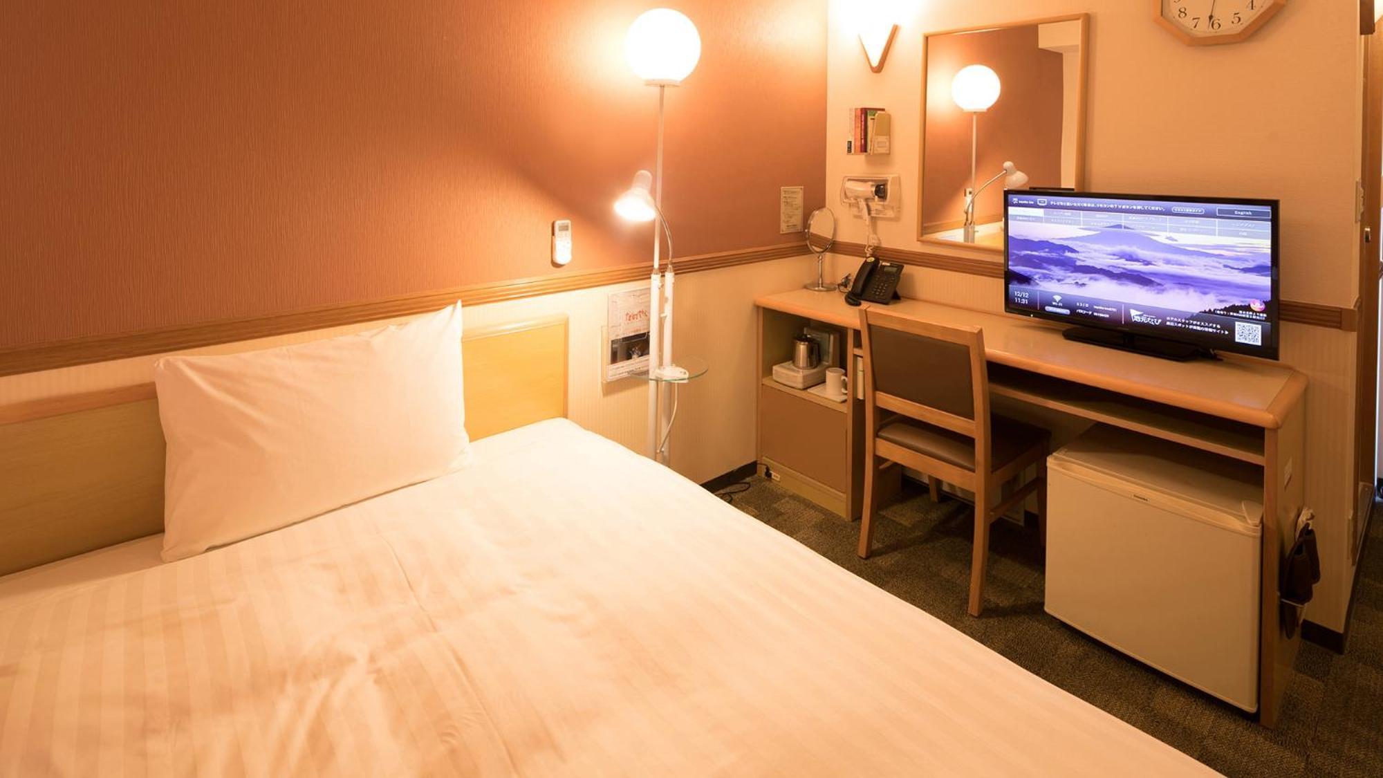 Toyoko Inn Hakata-Guchi Ekimae Фукуока Номер фото
